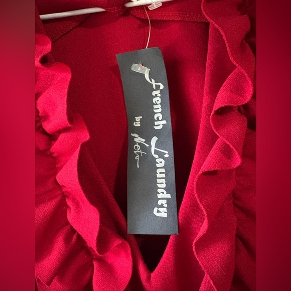 NWT French Laundry by Neto, size 4, body con, mini red dress with ruffles - Picture 4 of 8